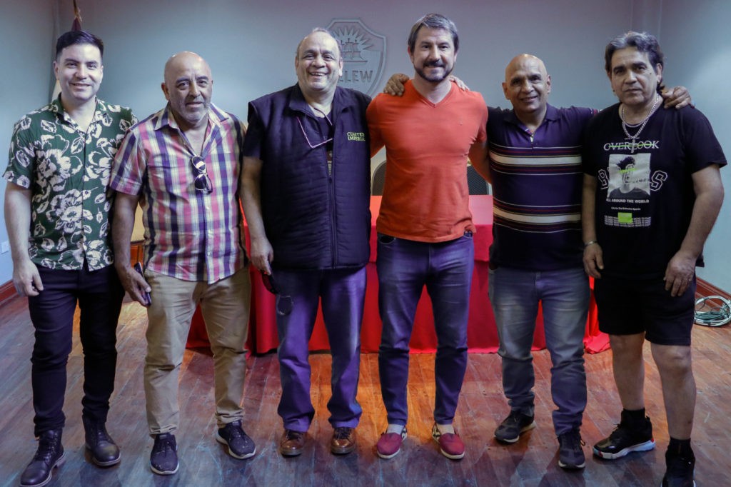 Trelew Mayor Welcomes Legendary Colombian Cumbia Band Cuarteto Imperial